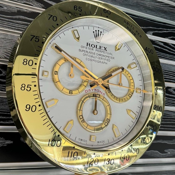 DAYTONA Cosmograph Wall Clock Yellow gold bezel insert and white cream face dial - Picture 3 of 6